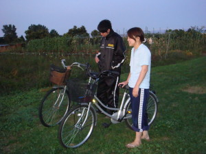 自転車で朝晩農場に通います