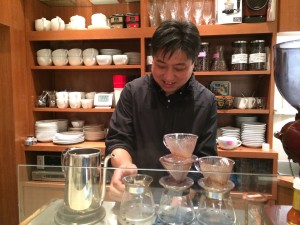 コーヒーカラーズのオーナー、木村さん